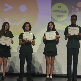 En novembre, certains élèves des classes Sam’enrichit ont participé au concours mathématique du Mésangeai du Canada, un défi qui fait réfléchir et discuter!