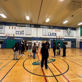 Les élèves ont eu la chance de participer à un atelier de basketball